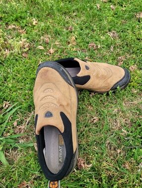 ARIAT BARN SHOES UNISEX SIZE 6 STYLE 70422 LEATHER UPPER SLIP ON VERY GOOD CONDT